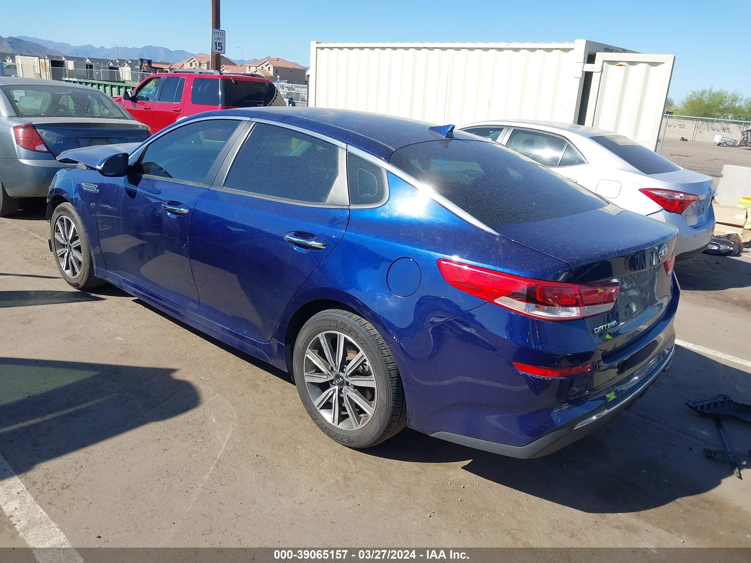 Photo 2 VIN: 5XXGT4L35KG365875 - KIA OPTIMA 