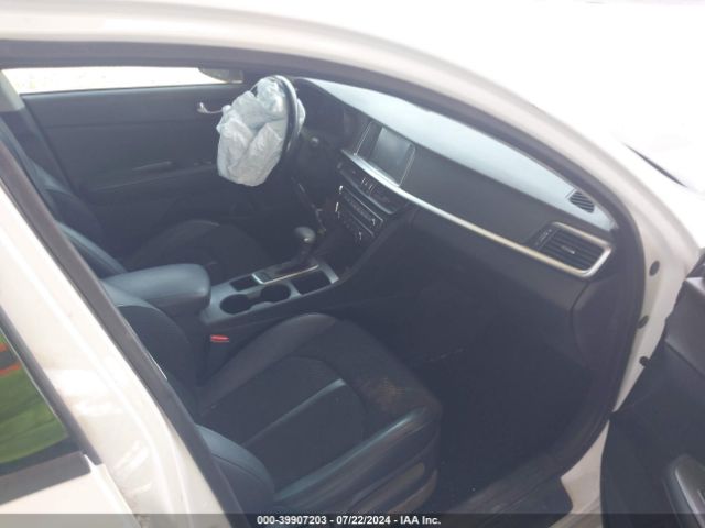 Photo 4 VIN: 5XXGT4L35KG369828 - KIA OPTIMA 