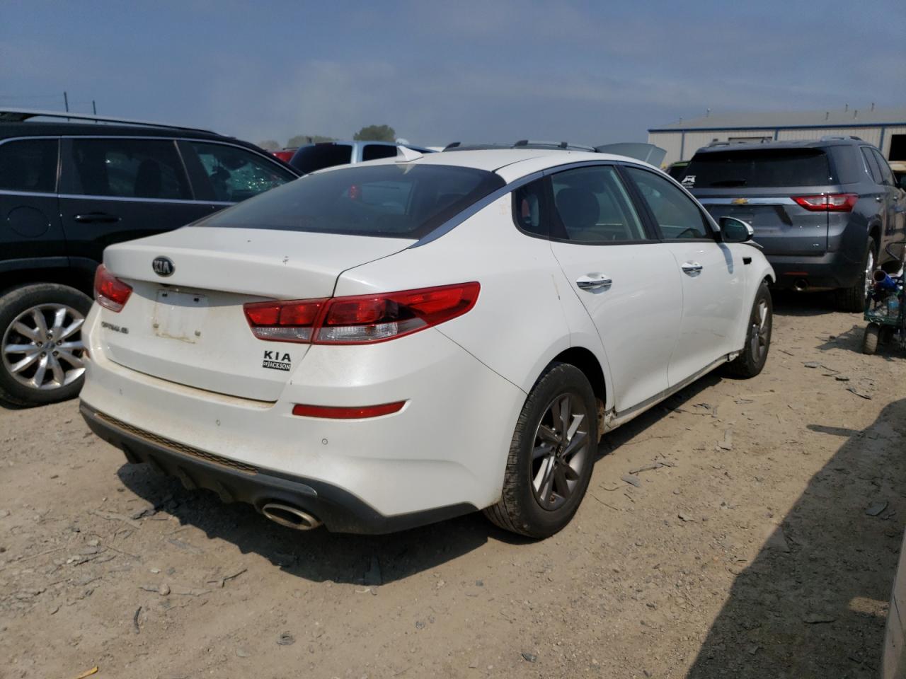 Photo 2 VIN: 5XXGT4L35LG386842 - KIA OPTIMA 