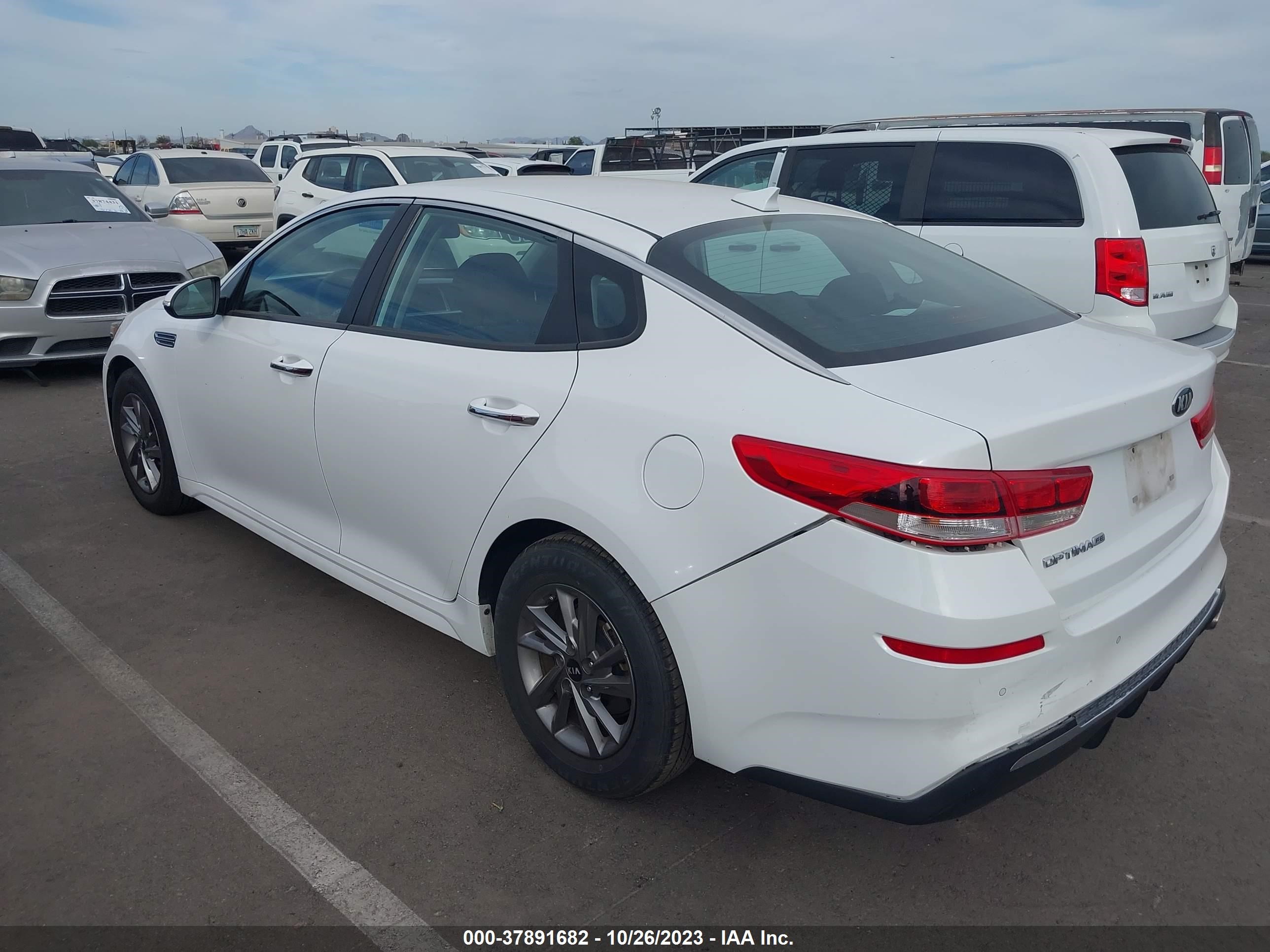 Photo 2 VIN: 5XXGT4L35LG387327 - KIA OPTIMA 