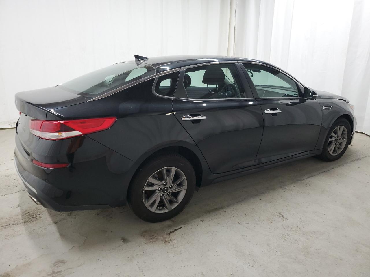 Photo 2 VIN: 5XXGT4L35LG435165 - KIA OPTIMA 