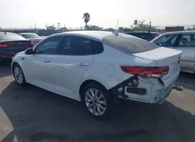 Photo 2 VIN: 5XXGT4L36JG187117 - KIA OPTIMA 