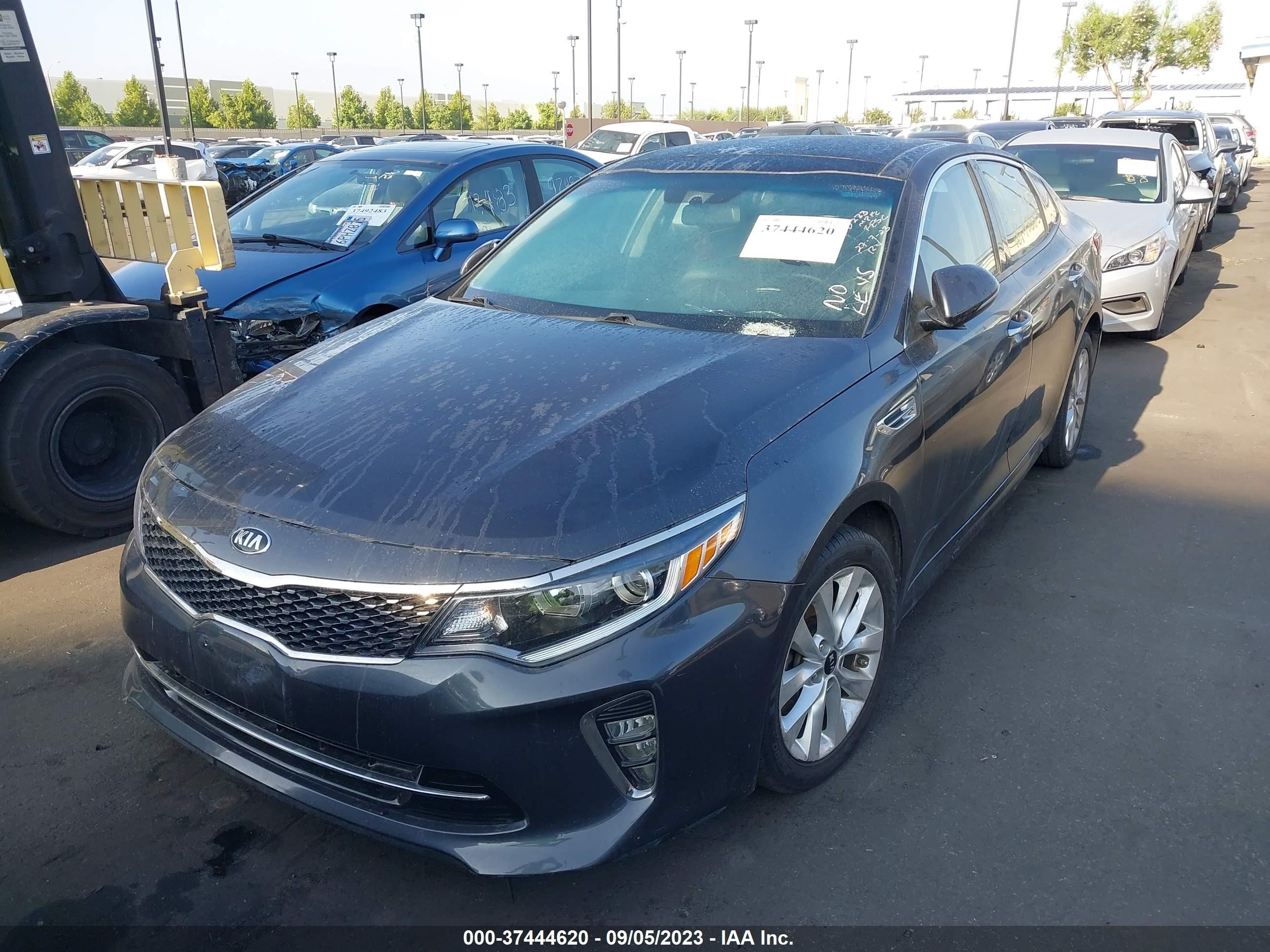 Photo 1 VIN: 5XXGT4L36JG193385 - KIA OPTIMA 