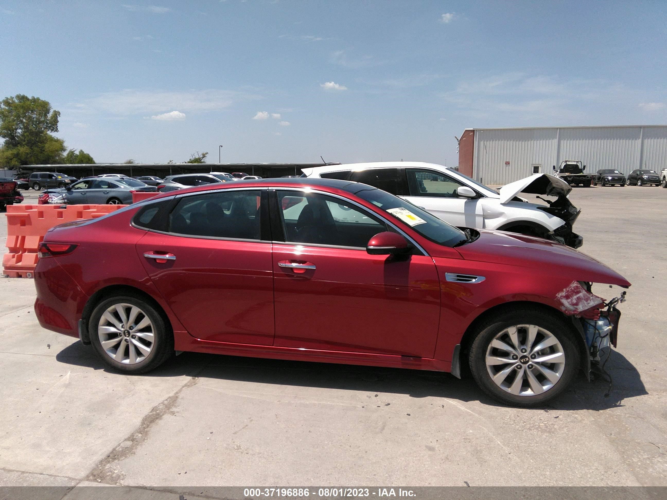 Photo 13 VIN: 5XXGT4L36JG224490 - KIA OPTIMA 