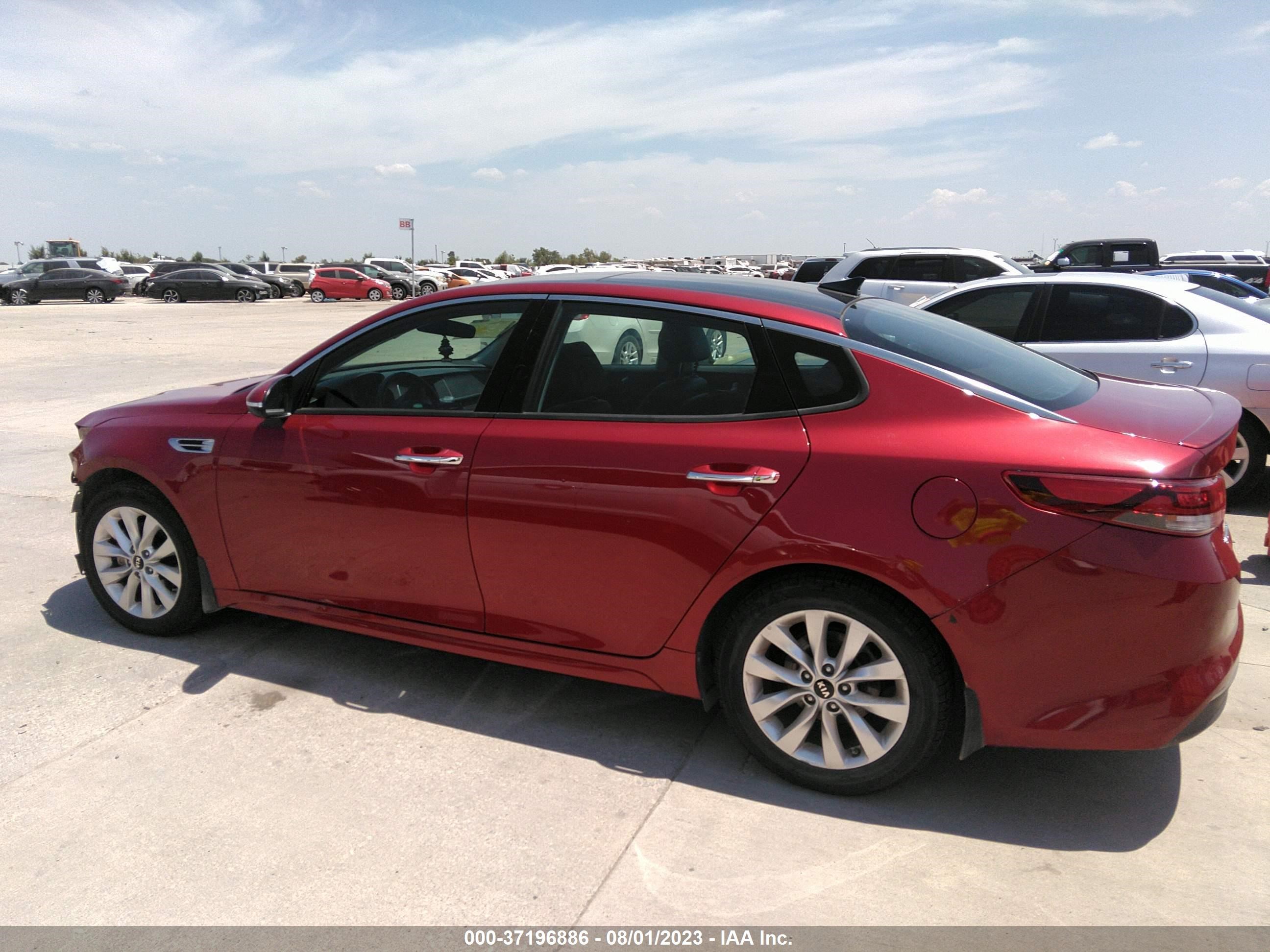 Photo 14 VIN: 5XXGT4L36JG224490 - KIA OPTIMA 