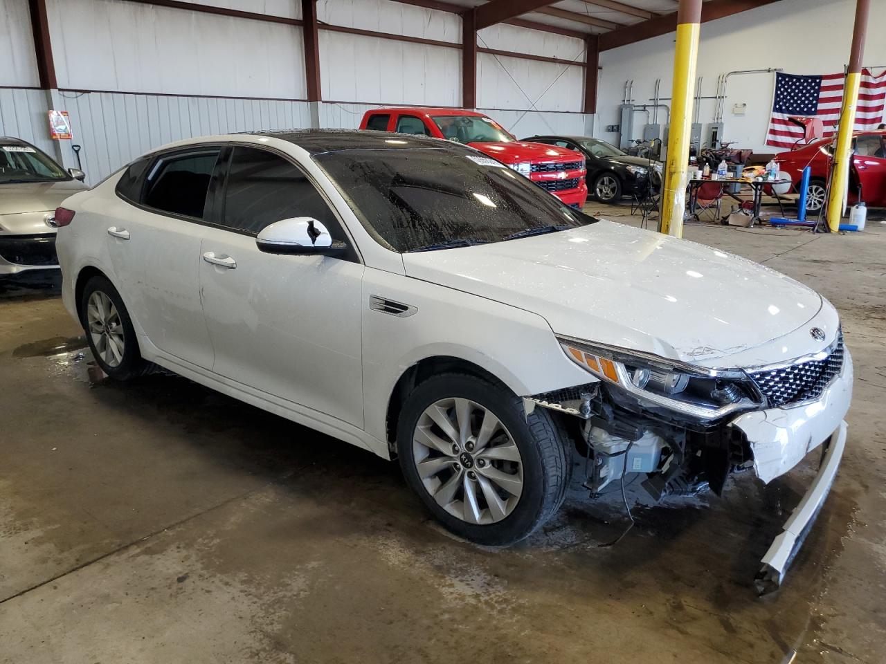 Photo 3 VIN: 5XXGT4L36JG233884 - KIA OPTIMA 