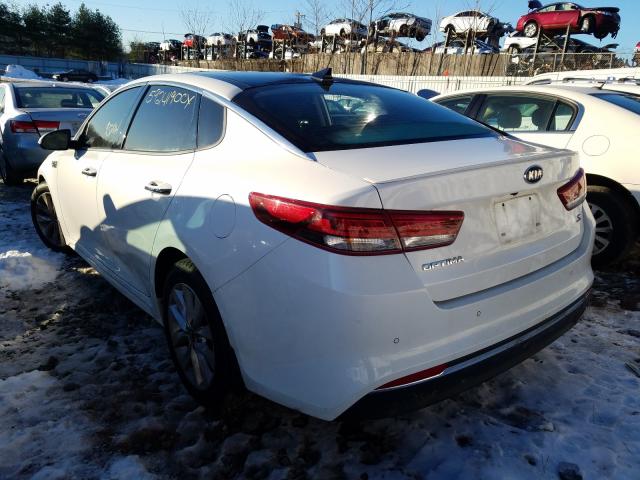 Photo 2 VIN: 5XXGT4L36JG241113 - KIA OPTIMA LX 