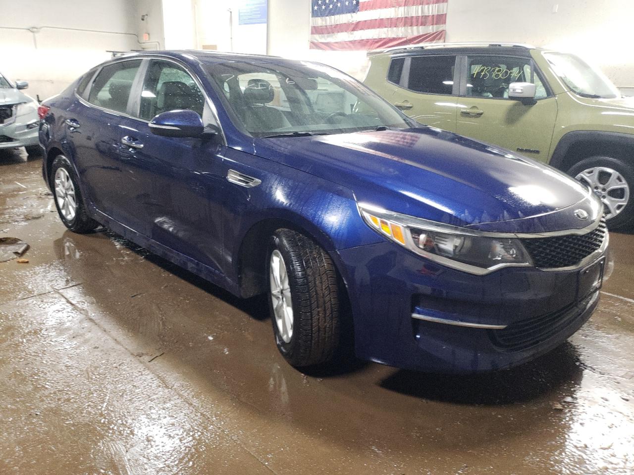 Photo 3 VIN: 5XXGT4L36JG250166 - KIA OPTIMA 