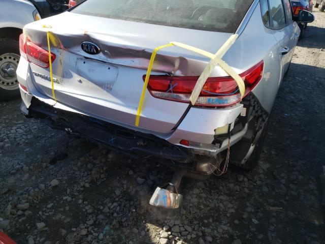 Photo 8 VIN: 5XXGT4L36KG337101 - KIA OPTIMA 