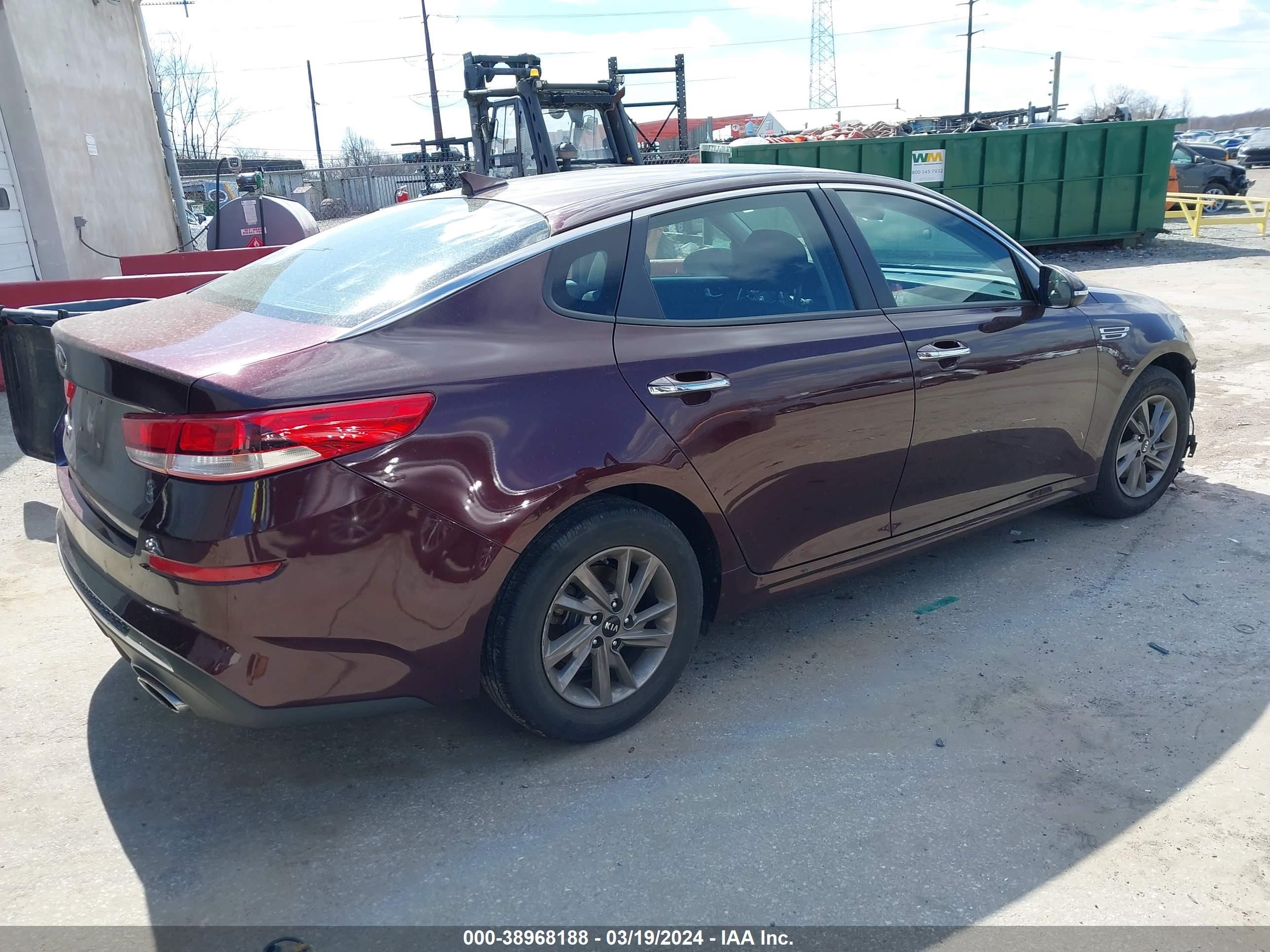 Photo 3 VIN: 5XXGT4L36KG377856 - KIA OPTIMA 