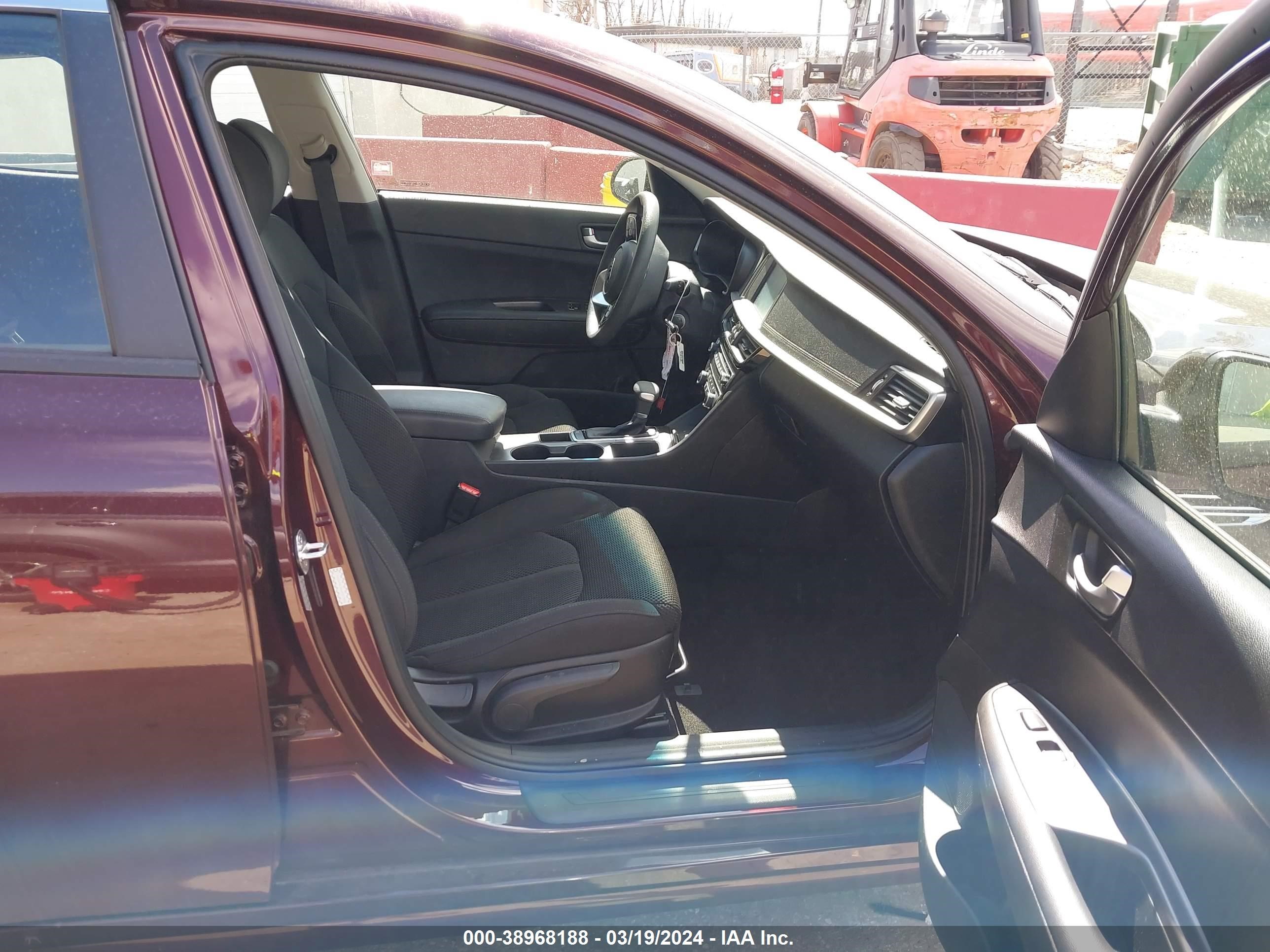 Photo 4 VIN: 5XXGT4L36KG377856 - KIA OPTIMA 