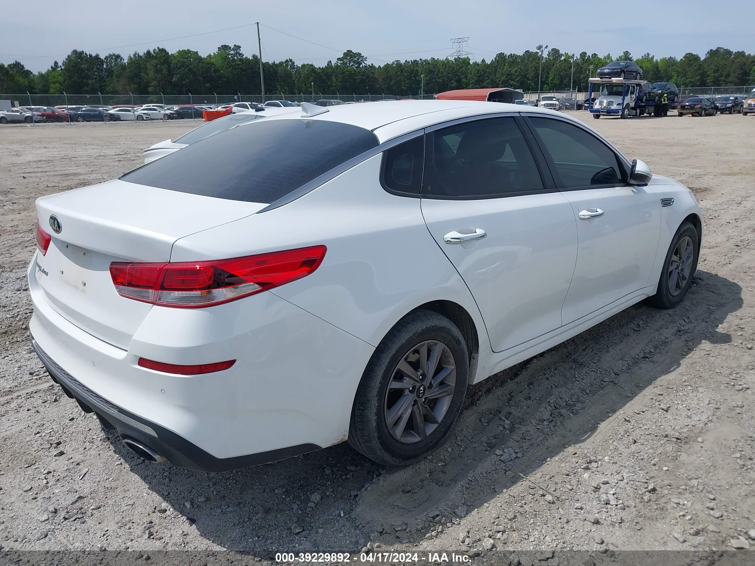 Photo 3 VIN: 5XXGT4L36LG438250 - KIA OPTIMA 