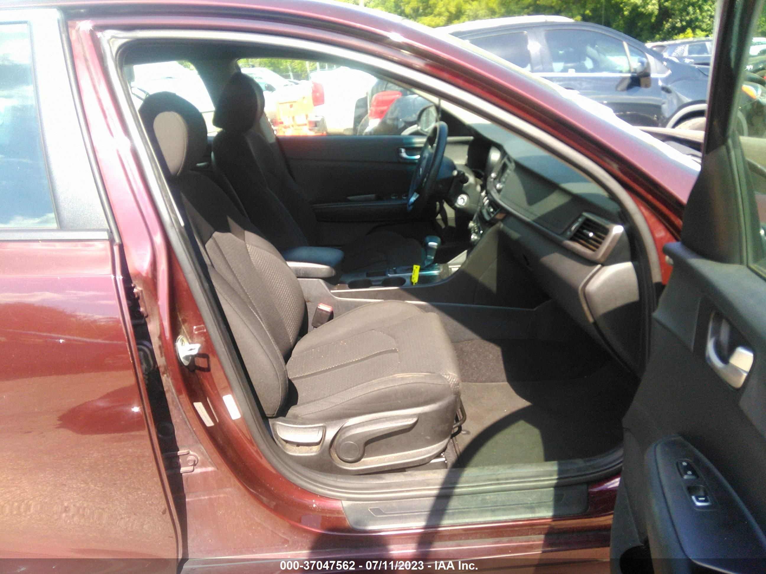 Photo 4 VIN: 5XXGT4L37GG074222 - KIA OPTIMA 