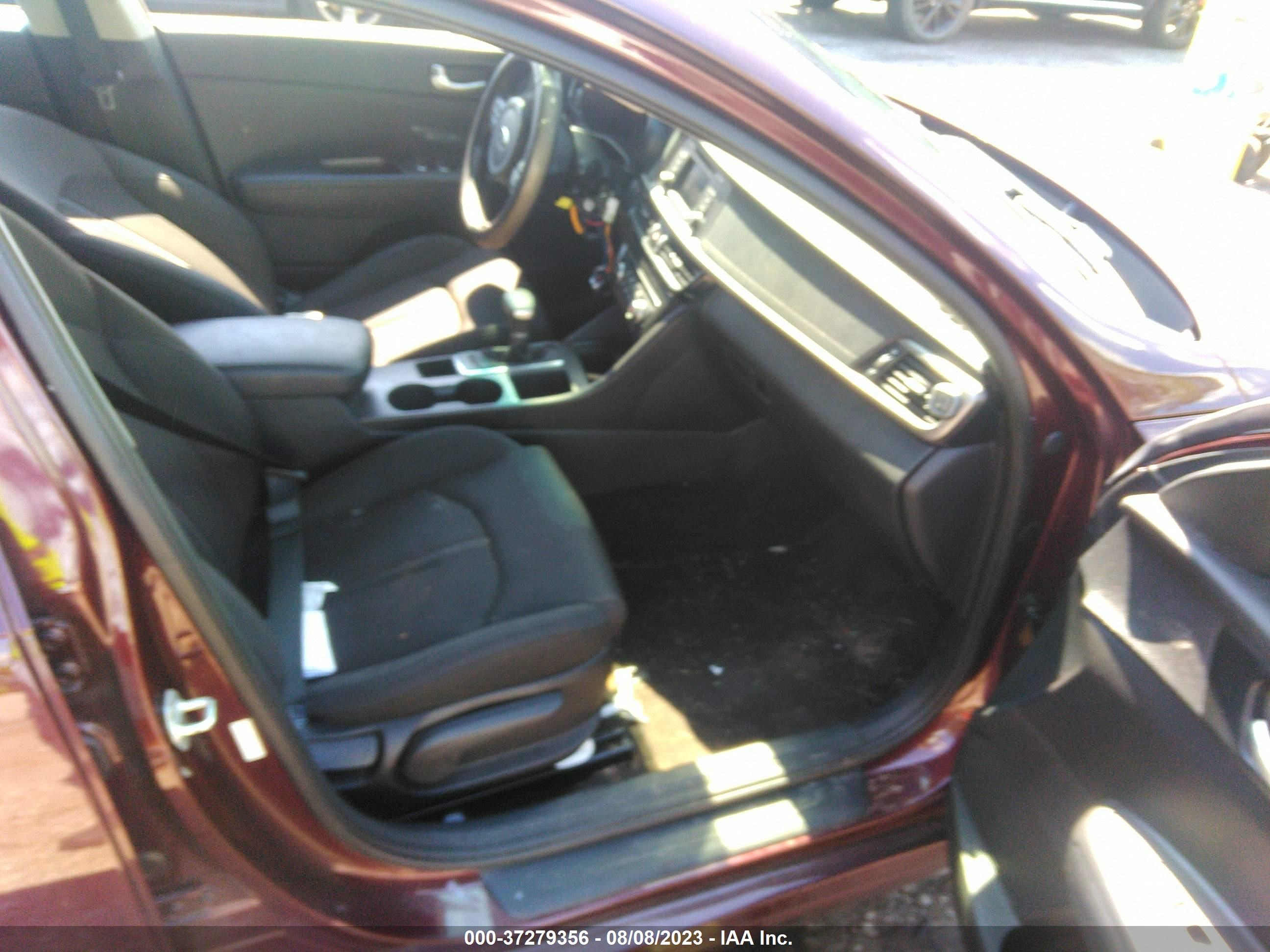 Photo 4 VIN: 5XXGT4L37GG084734 - KIA OPTIMA 