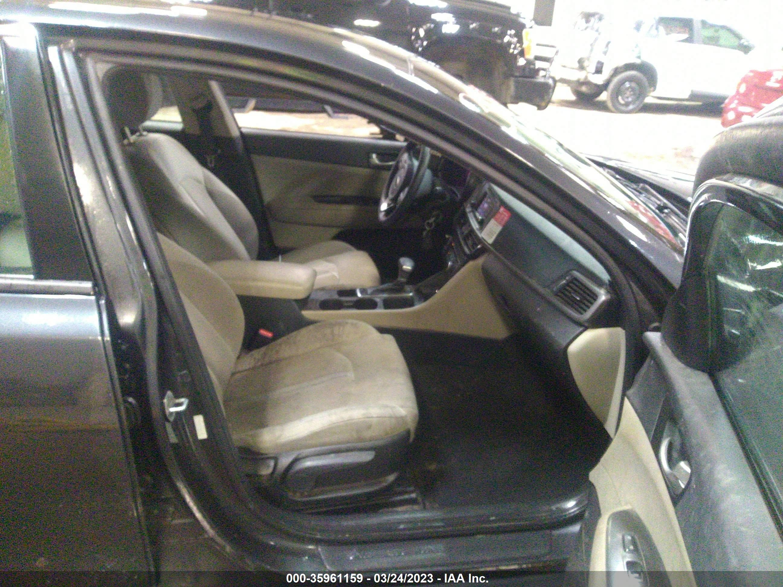 Photo 4 VIN: 5XXGT4L37HG153715 - KIA OPTIMA 