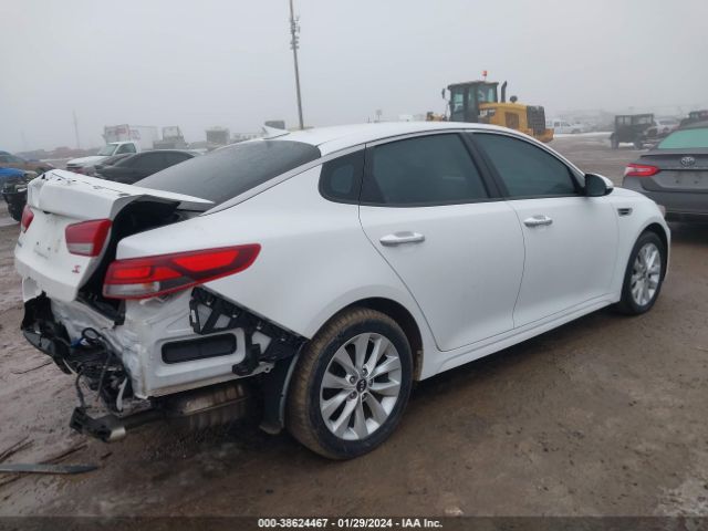 Photo 3 VIN: 5XXGT4L37JG203633 - KIA OPTIMA 