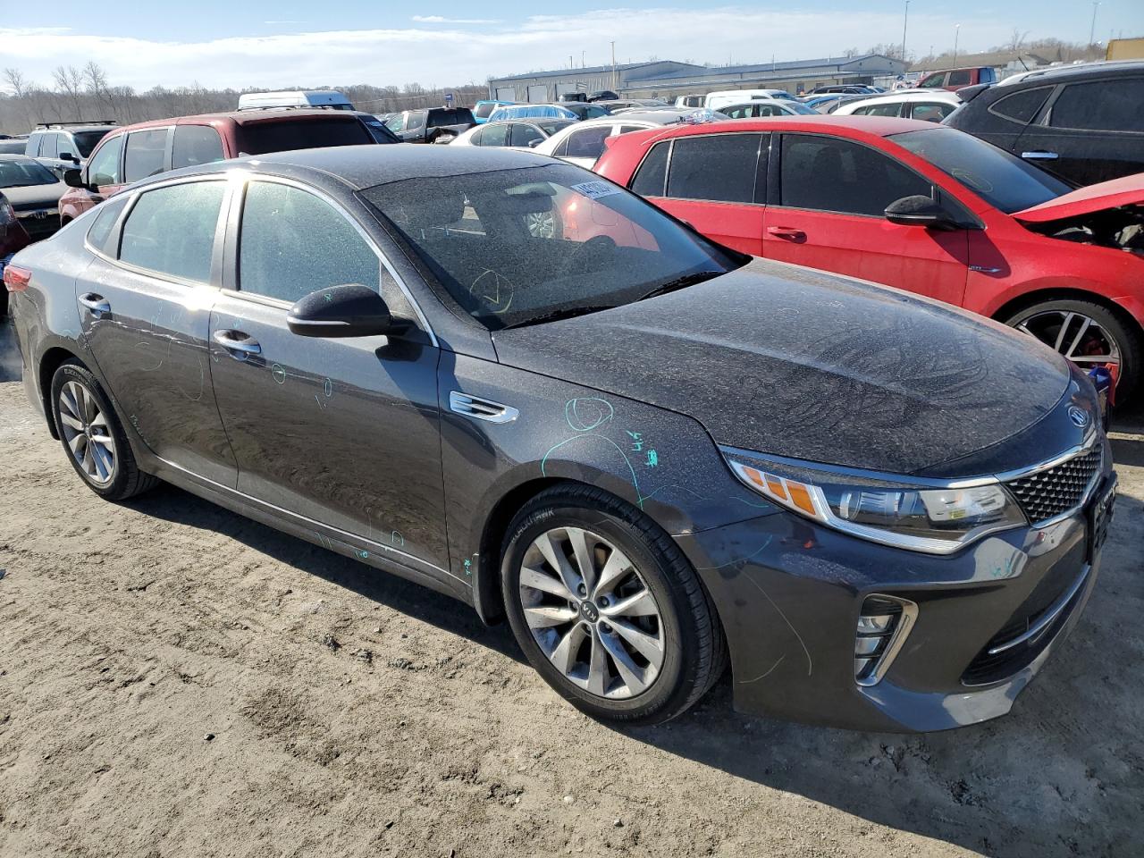 Photo 3 VIN: 5XXGT4L37JG218343 - KIA OPTIMA 