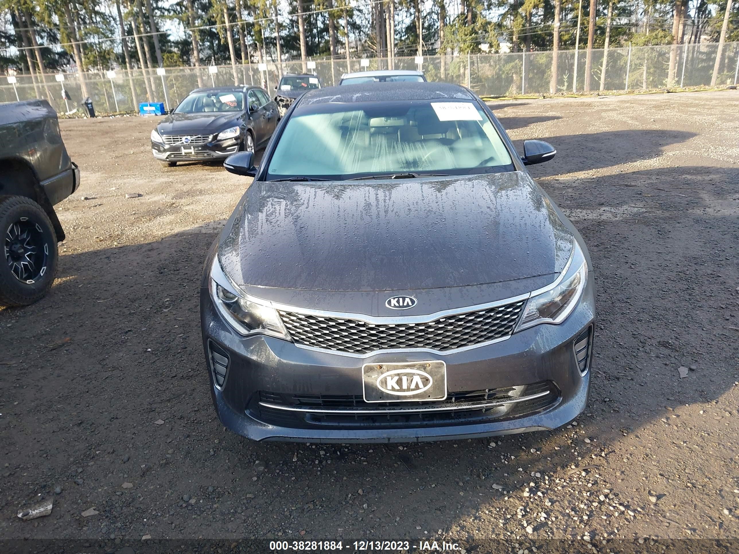 Photo 11 VIN: 5XXGT4L37JG222411 - KIA OPTIMA 