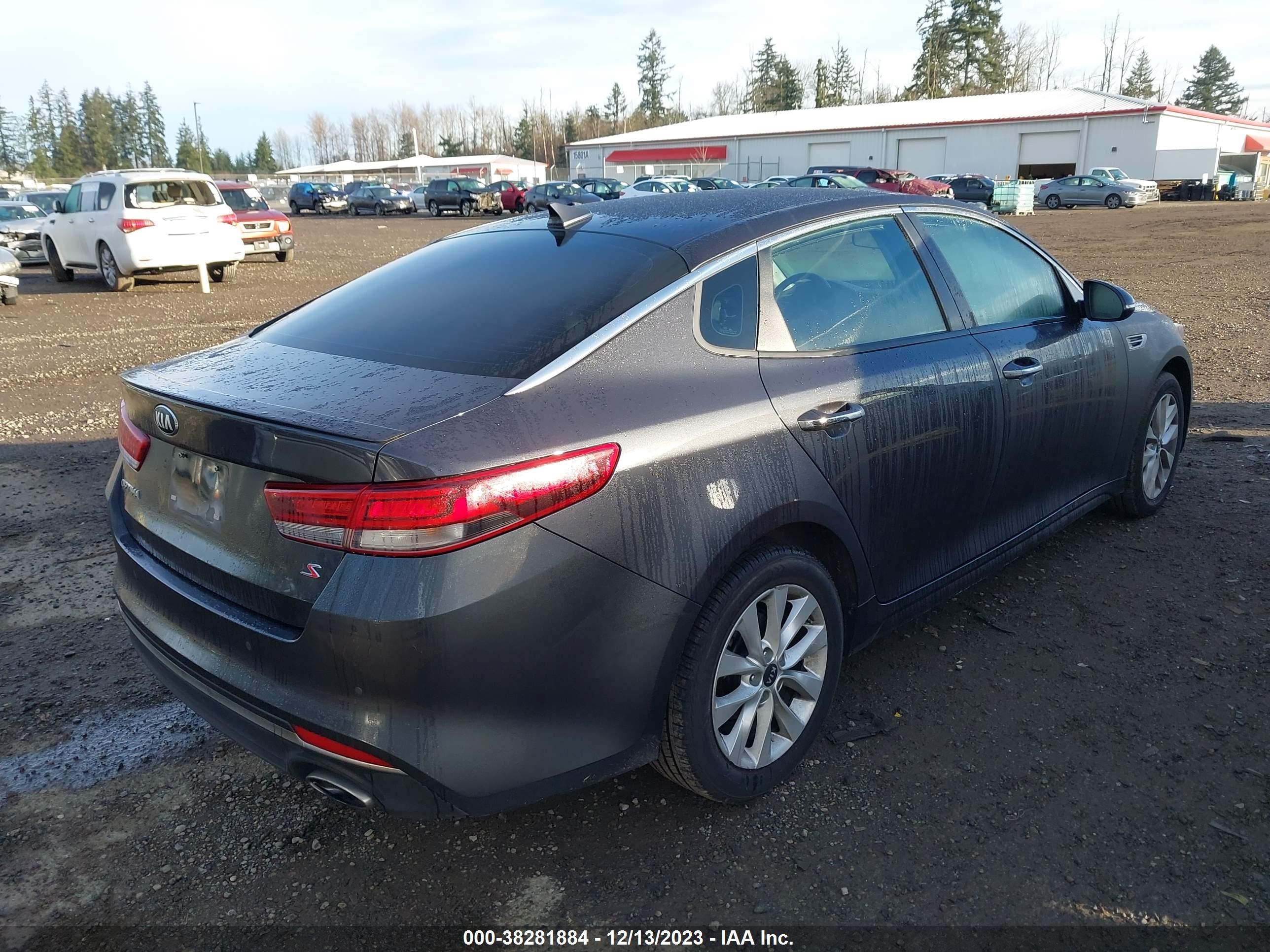 Photo 3 VIN: 5XXGT4L37JG222411 - KIA OPTIMA 