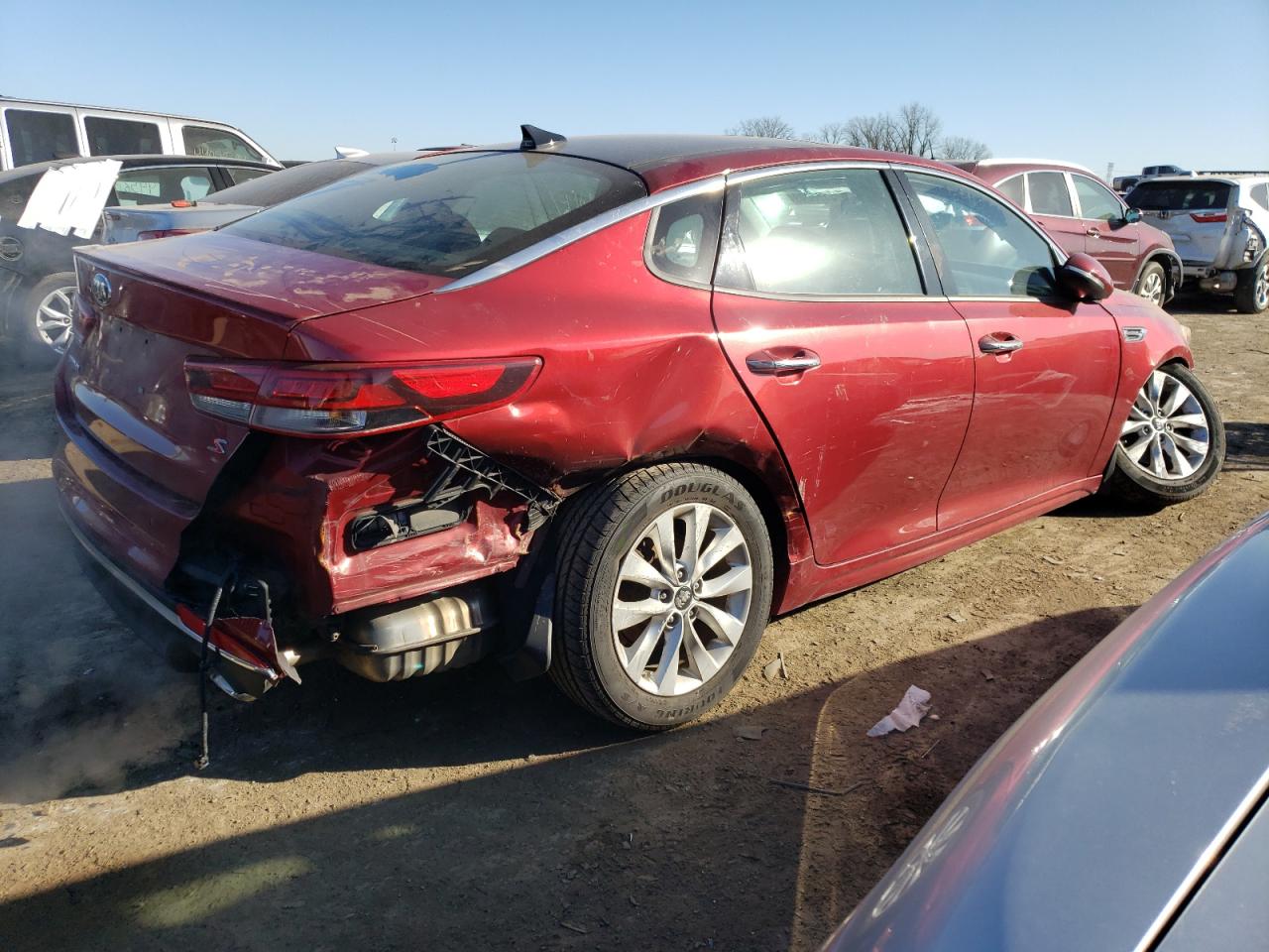 Photo 2 VIN: 5XXGT4L37JG235790 - KIA OPTIMA 