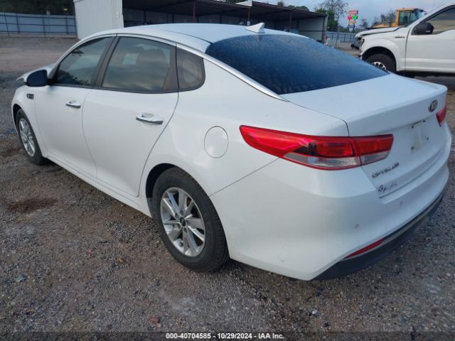 Photo 2 VIN: 5XXGT4L37JG236082 - KIA OPTIMA 