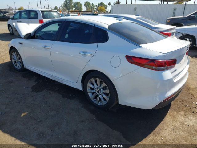 Photo 2 VIN: 5XXGT4L37JG240956 - KIA OPTIMA 