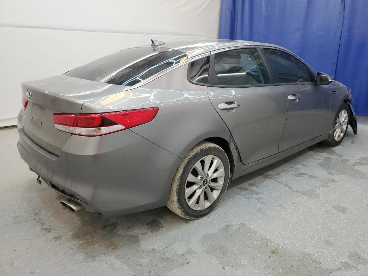 Photo 15 VIN: 5XXGT4L37JG259426 - KIA OPTIMA 