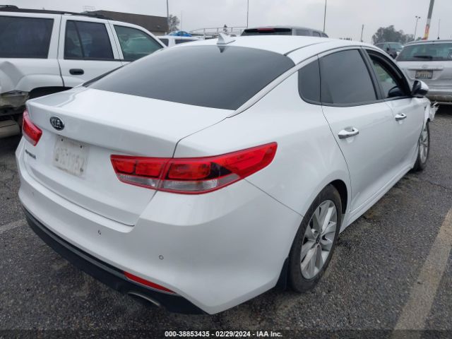 Photo 3 VIN: 5XXGT4L37JG263329 - KIA OPTIMA 