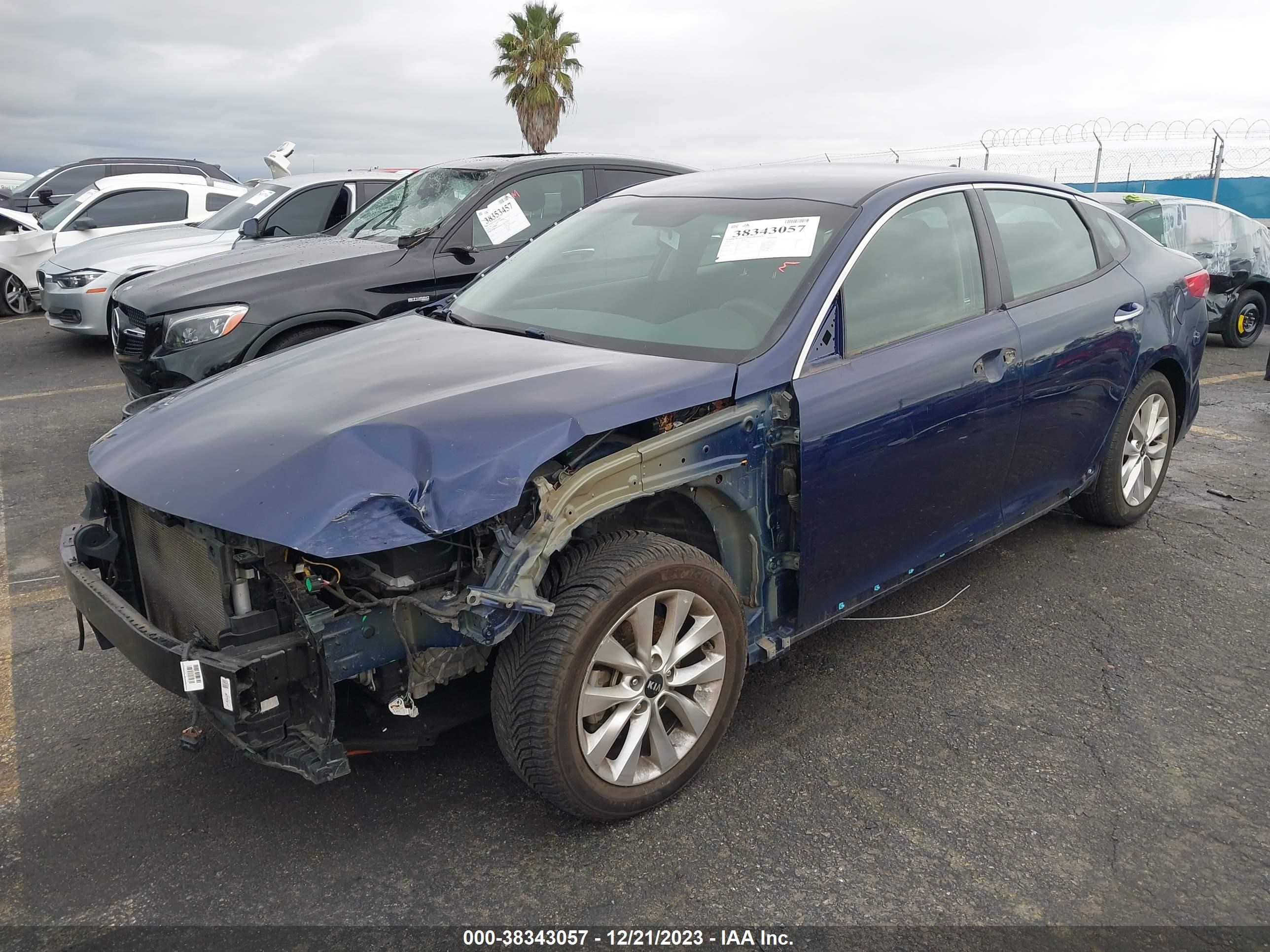 Photo 1 VIN: 5XXGT4L37JG263685 - KIA OPTIMA 