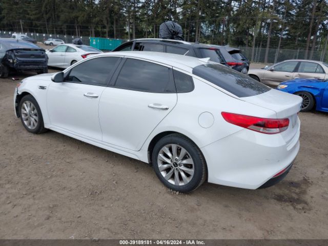 Photo 2 VIN: 5XXGT4L37JG268644 - KIA OPTIMA 