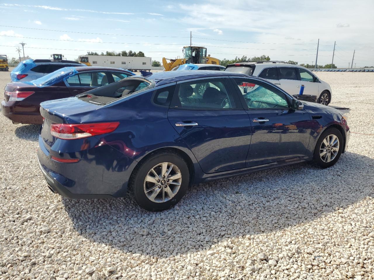 Photo 2 VIN: 5XXGT4L37KG277720 - KIA OPTIMA 