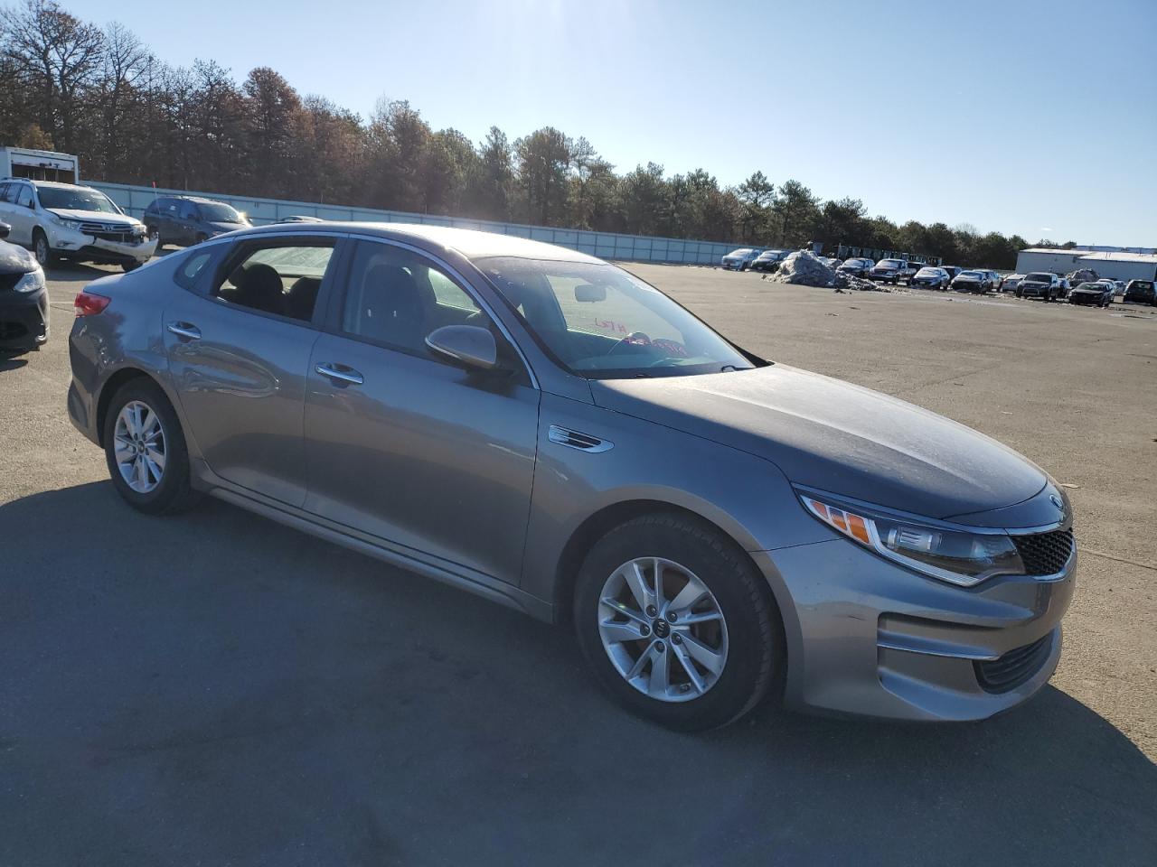 Photo 3 VIN: 5XXGT4L38GG023909 - KIA OPTIMA 