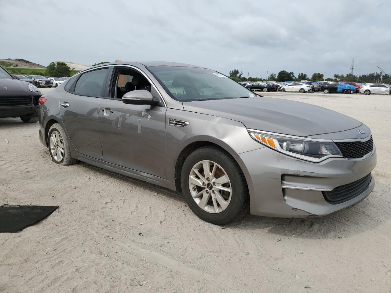 Photo 3 VIN: 5XXGT4L38GG029595 - KIA OPTIMA 