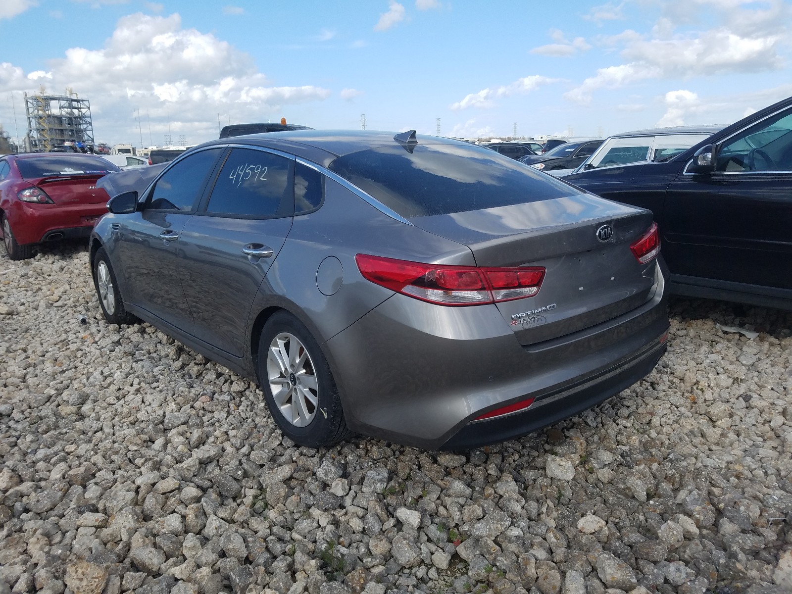 Photo 2 VIN: 5XXGT4L38GG029998 - KIA OPTIMA LX 