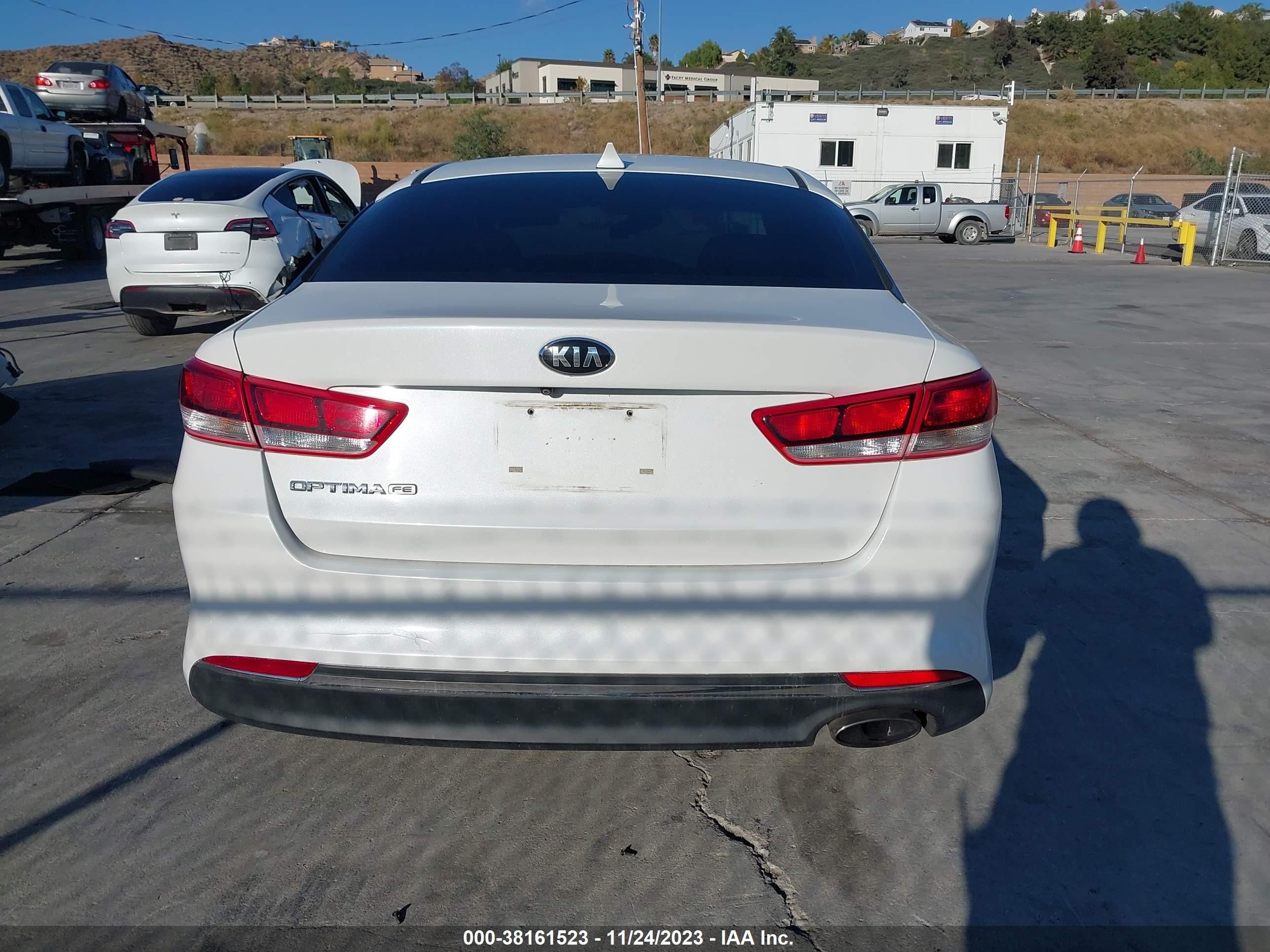 Photo 16 VIN: 5XXGT4L38GG052763 - KIA OPTIMA 