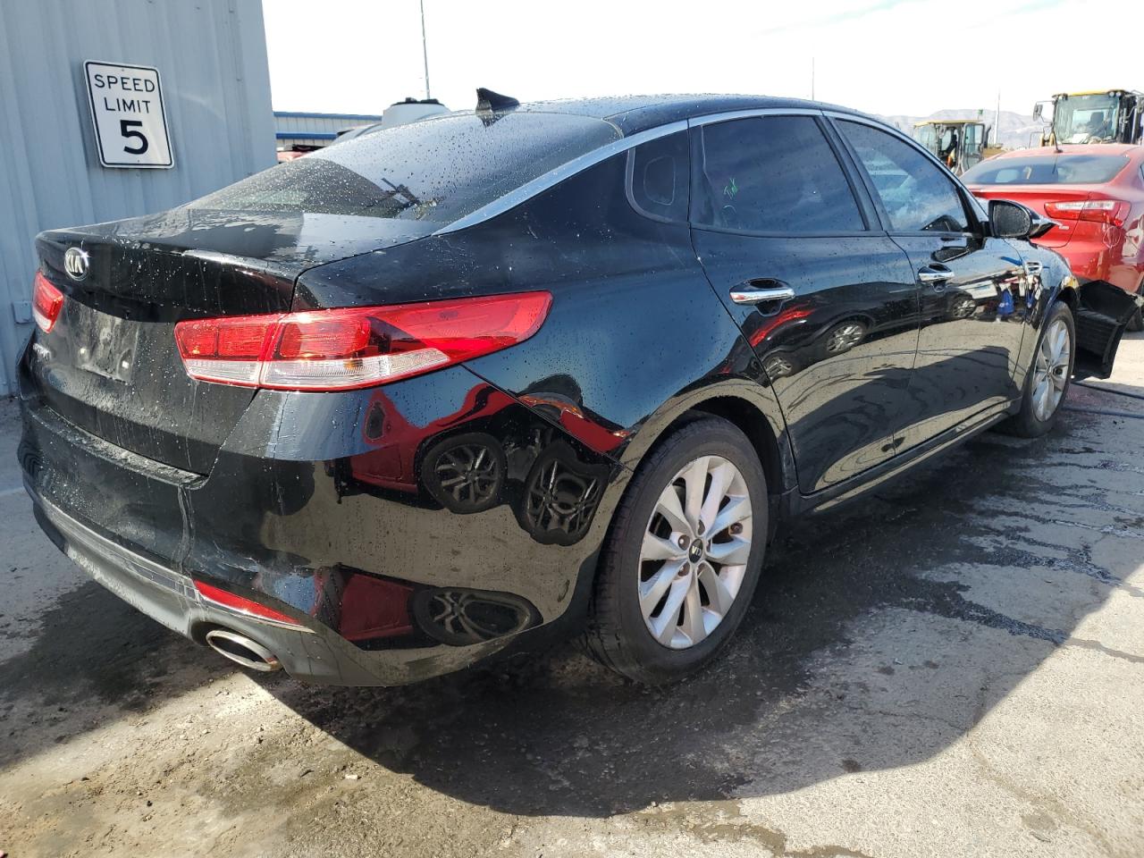 Photo 2 VIN: 5XXGT4L38GG082197 - KIA OPTIMA 