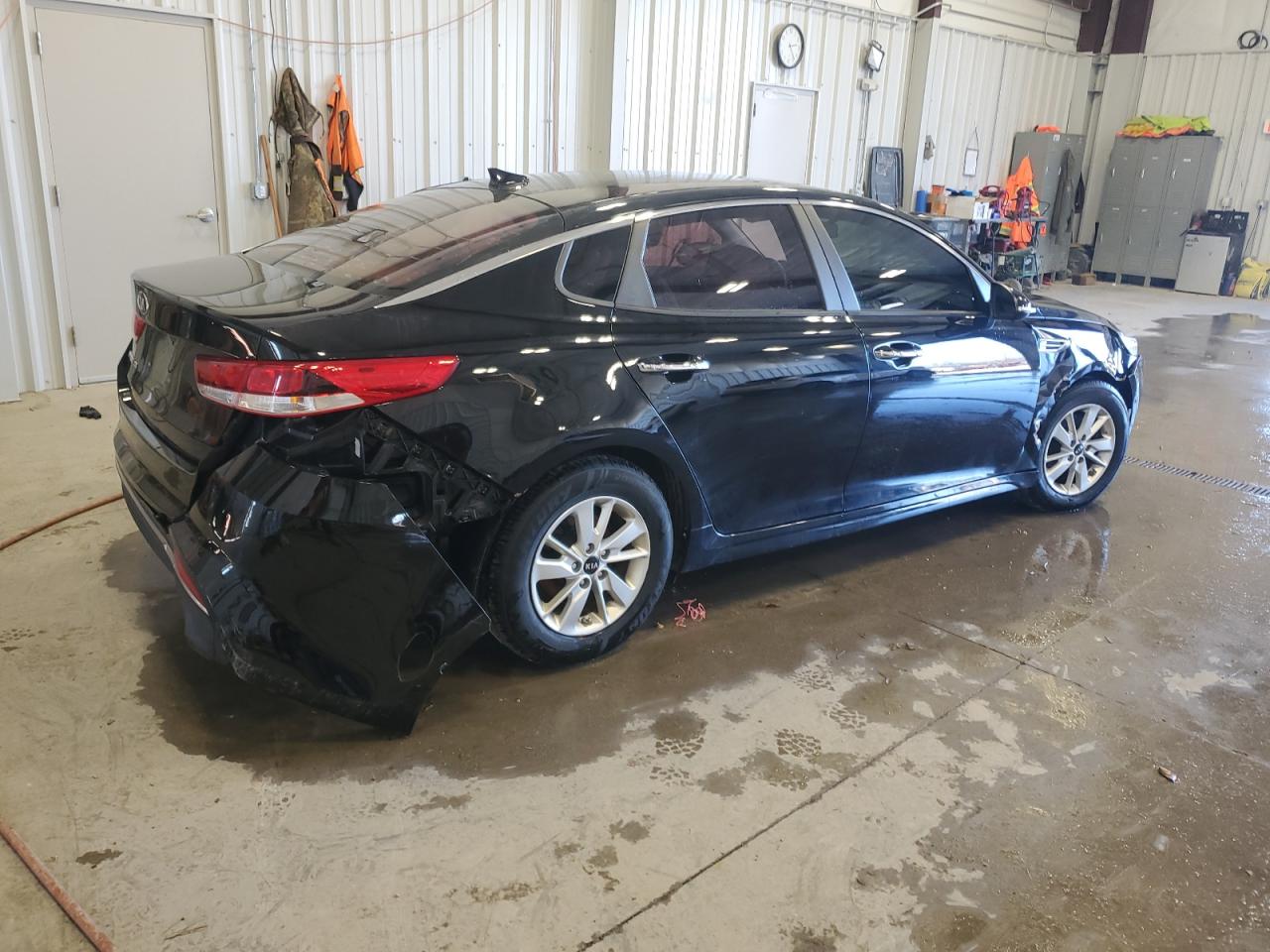 Photo 2 VIN: 5XXGT4L38GG107230 - KIA OPTIMA 