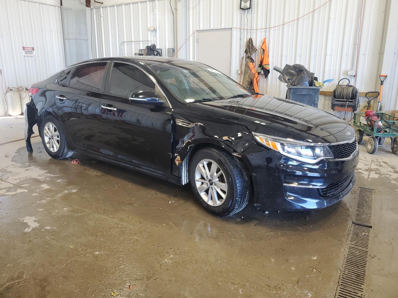 Photo 3 VIN: 5XXGT4L38GG107230 - KIA OPTIMA 