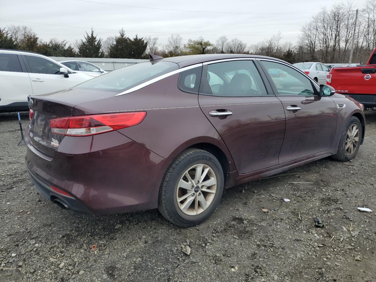 Photo 2 VIN: 5XXGT4L38GG115764 - KIA OPTIMA 