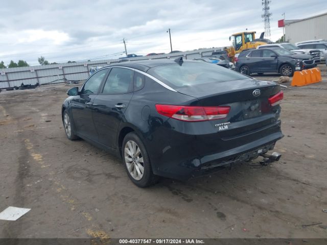 Photo 2 VIN: 5XXGT4L38HG123039 - KIA OPTIMA 