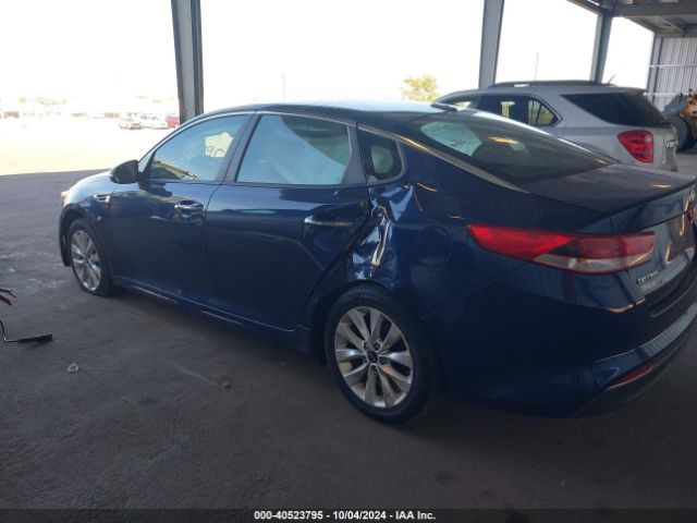 Photo 2 VIN: 5XXGT4L38HG123381 - KIA OPTIMA 