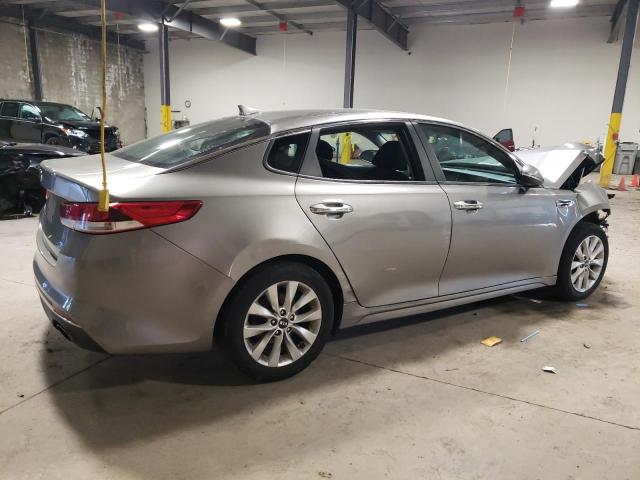 Photo 2 VIN: 5XXGT4L38HG125020 - KIA OPTIMA 