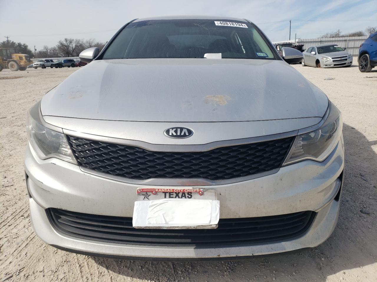 Photo 4 VIN: 5XXGT4L38HG147096 - KIA OPTIMA 