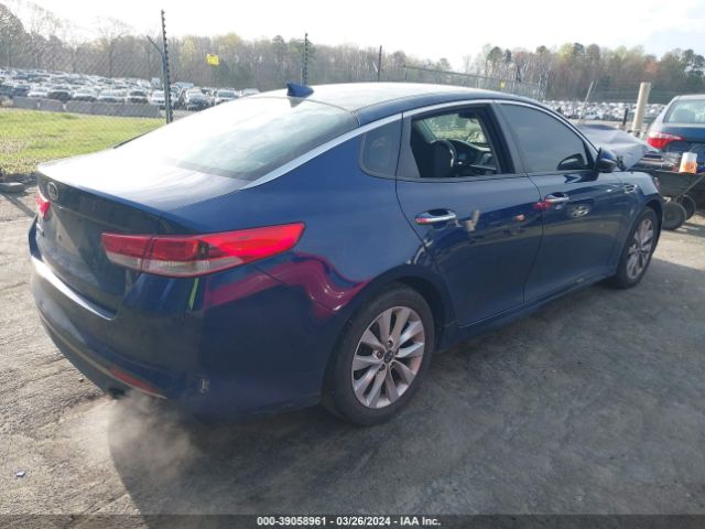 Photo 3 VIN: 5XXGT4L38HG163072 - KIA OPTIMA 