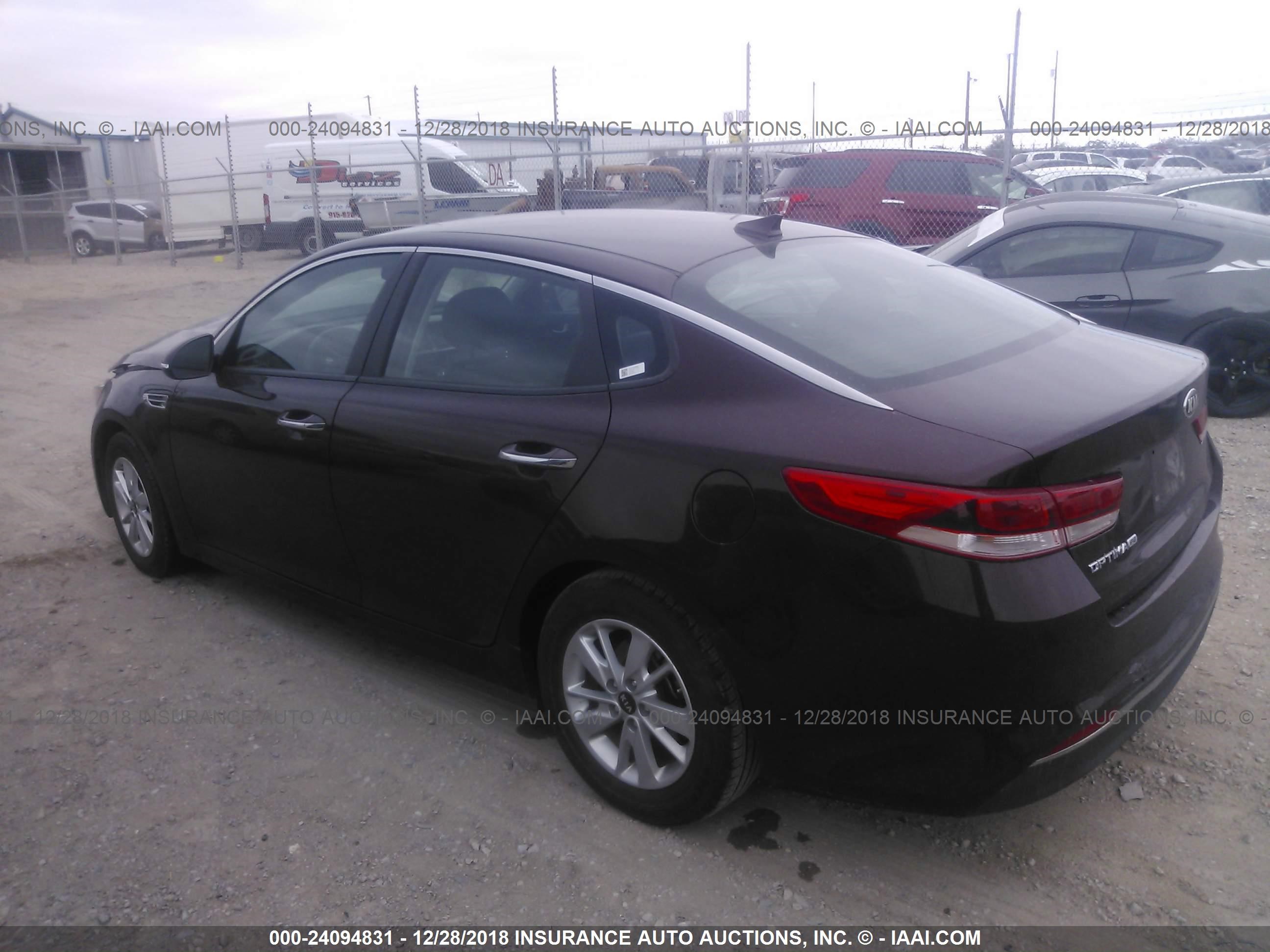 Photo 2 VIN: 5XXGT4L38JG184980 - KIA OPTIMA 