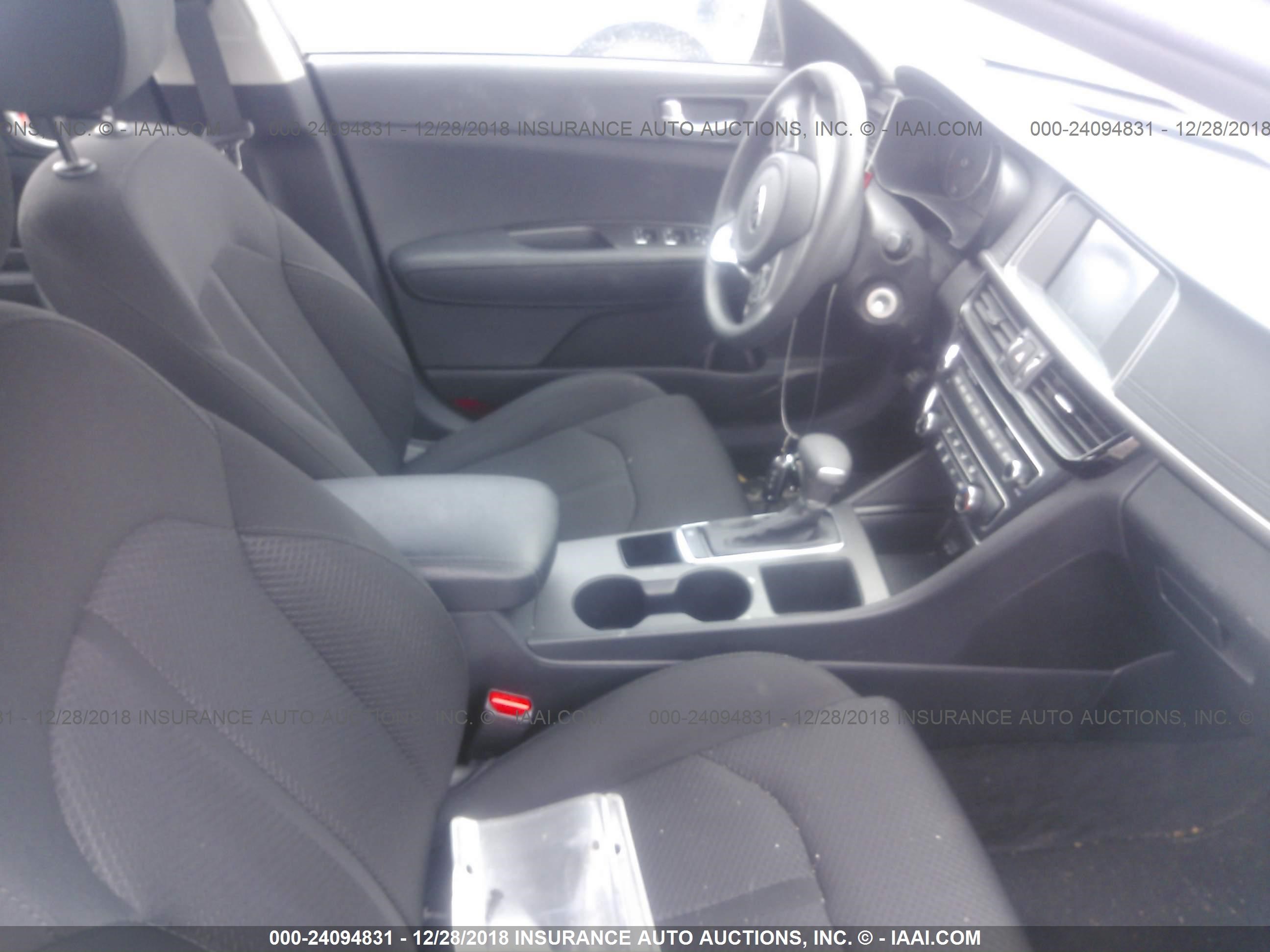 Photo 4 VIN: 5XXGT4L38JG184980 - KIA OPTIMA 