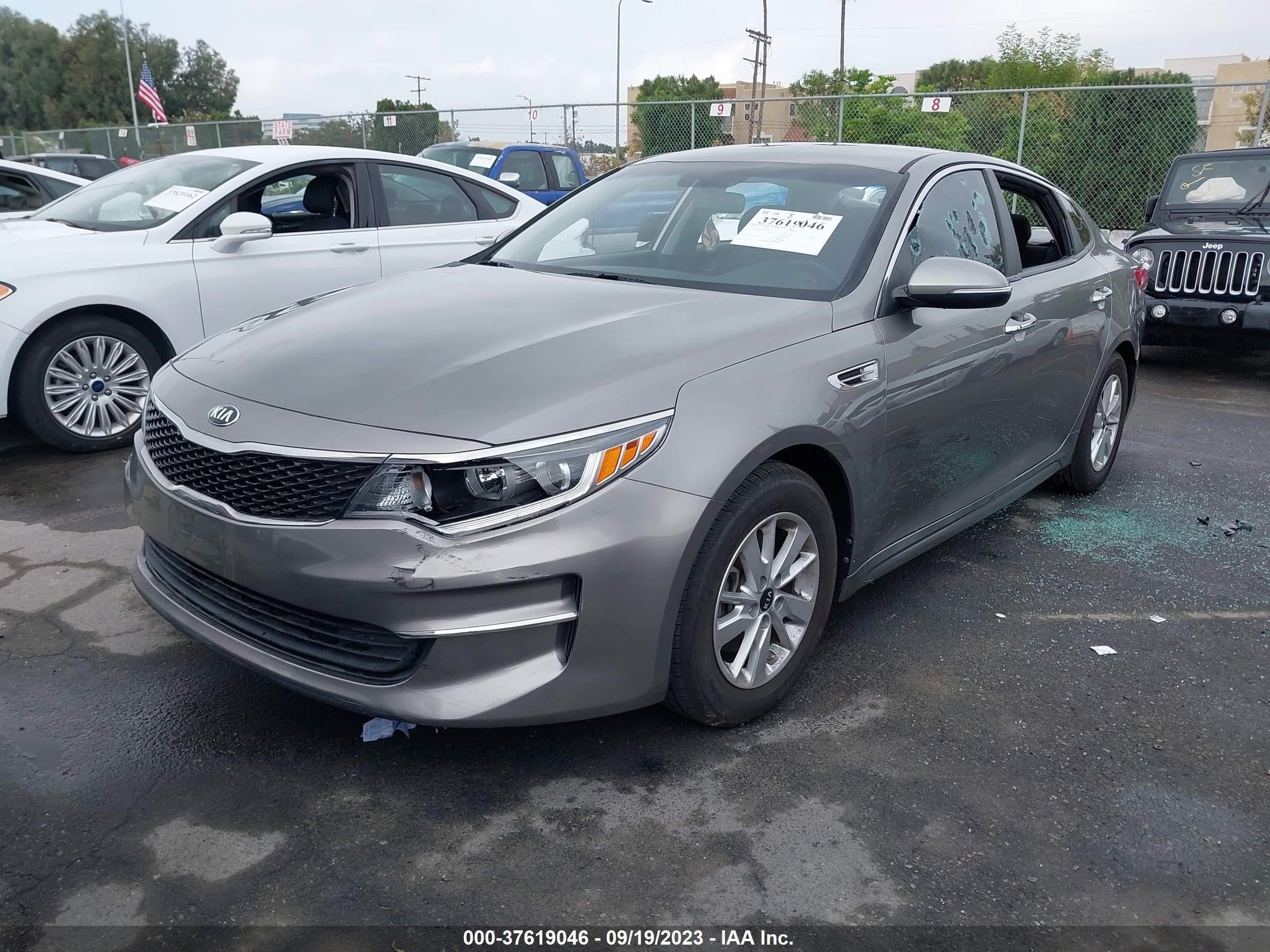 Photo 1 VIN: 5XXGT4L38JG201860 - KIA OPTIMA 