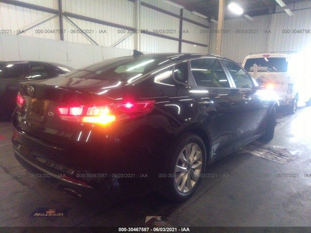 Photo 3 VIN: 5XXGT4L38JG261072 - KIA OPTIMA 