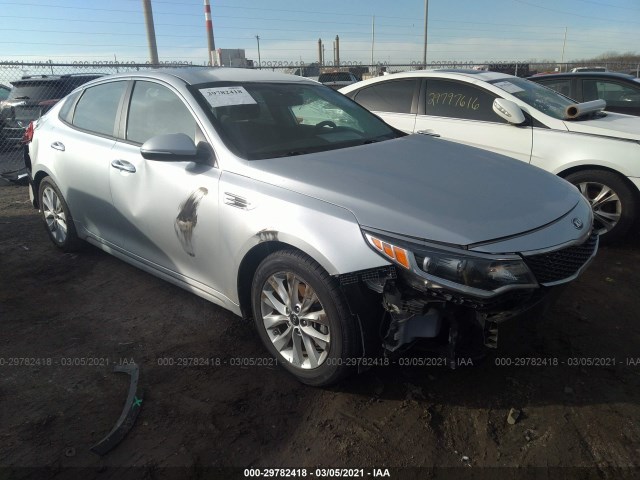 Photo 0 VIN: 5XXGT4L38JG261167 - KIA OPTIMA 