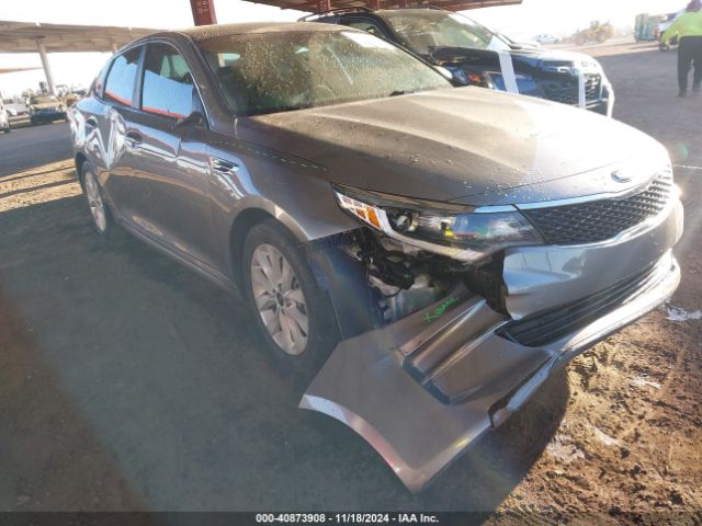 Photo 5 VIN: 5XXGT4L38JG261895 - KIA OPTIMA 